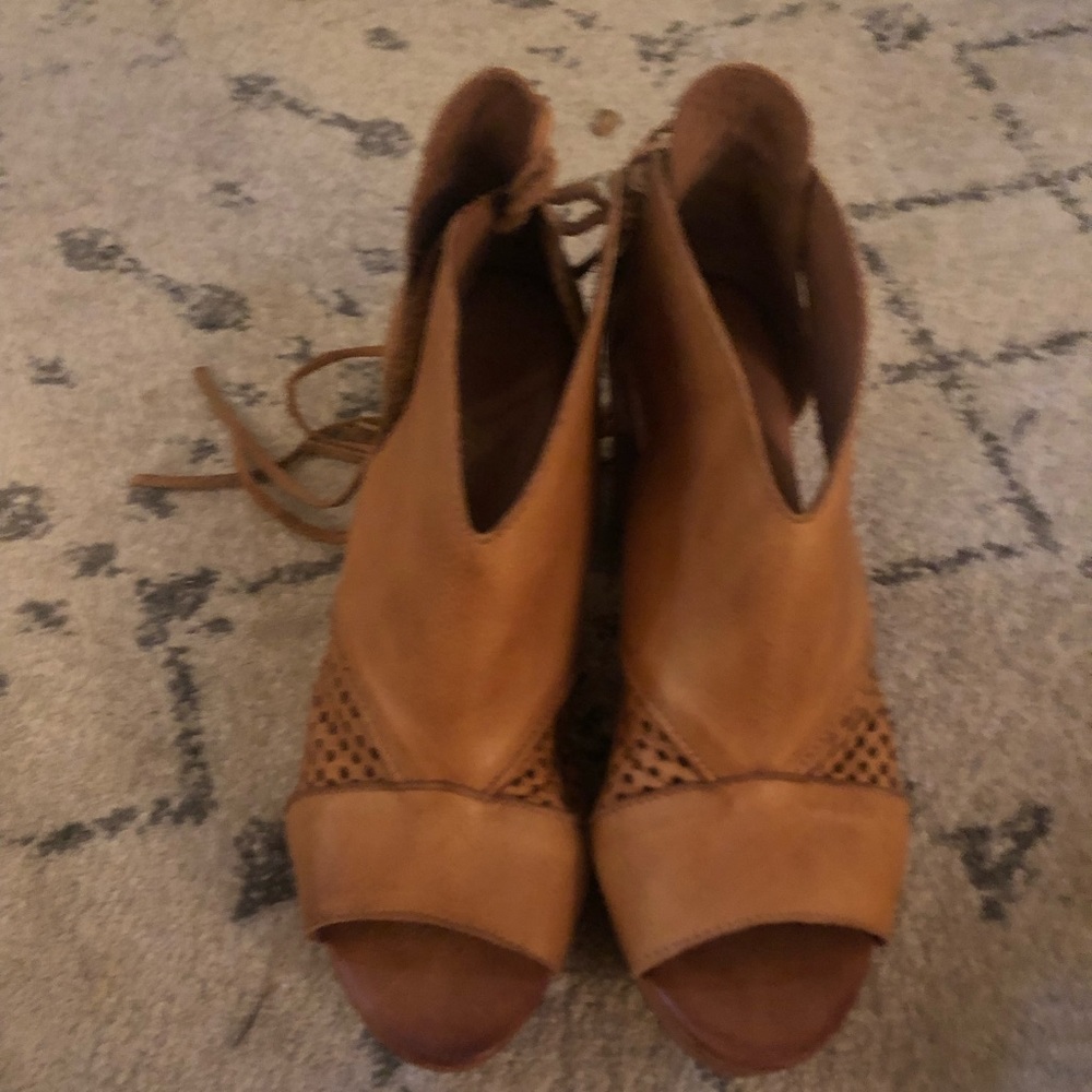 Free people clogs